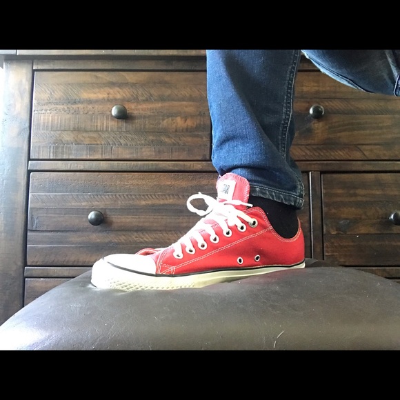 Pre owned red CONVERSE hand studded by me - Picture 3 of 7